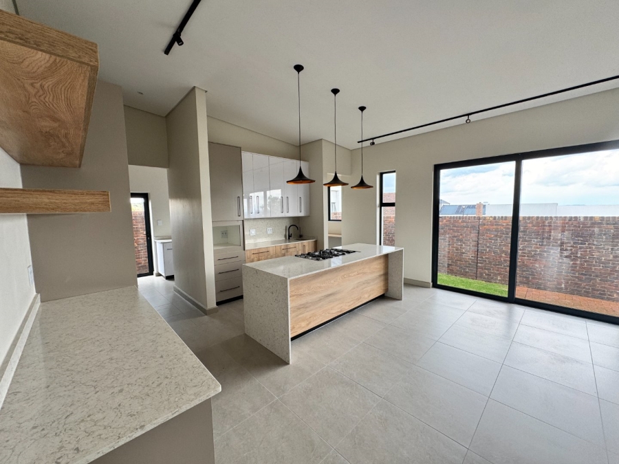 To Let 3 Bedroom Property for Rent in Helderzicht Eco Estate North West